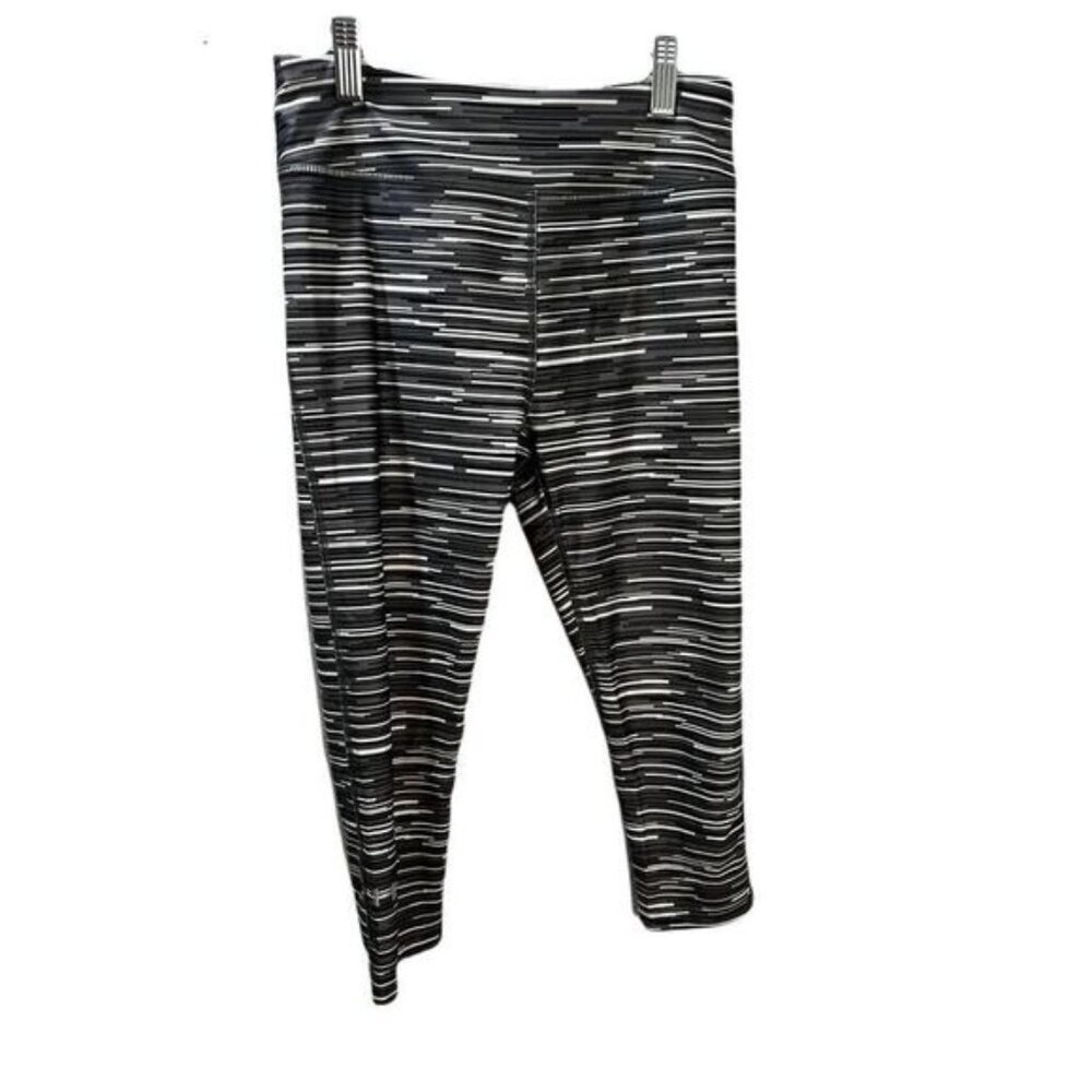 Under Armour Women's HeatGear Compression 3/4 Leggings Small‎